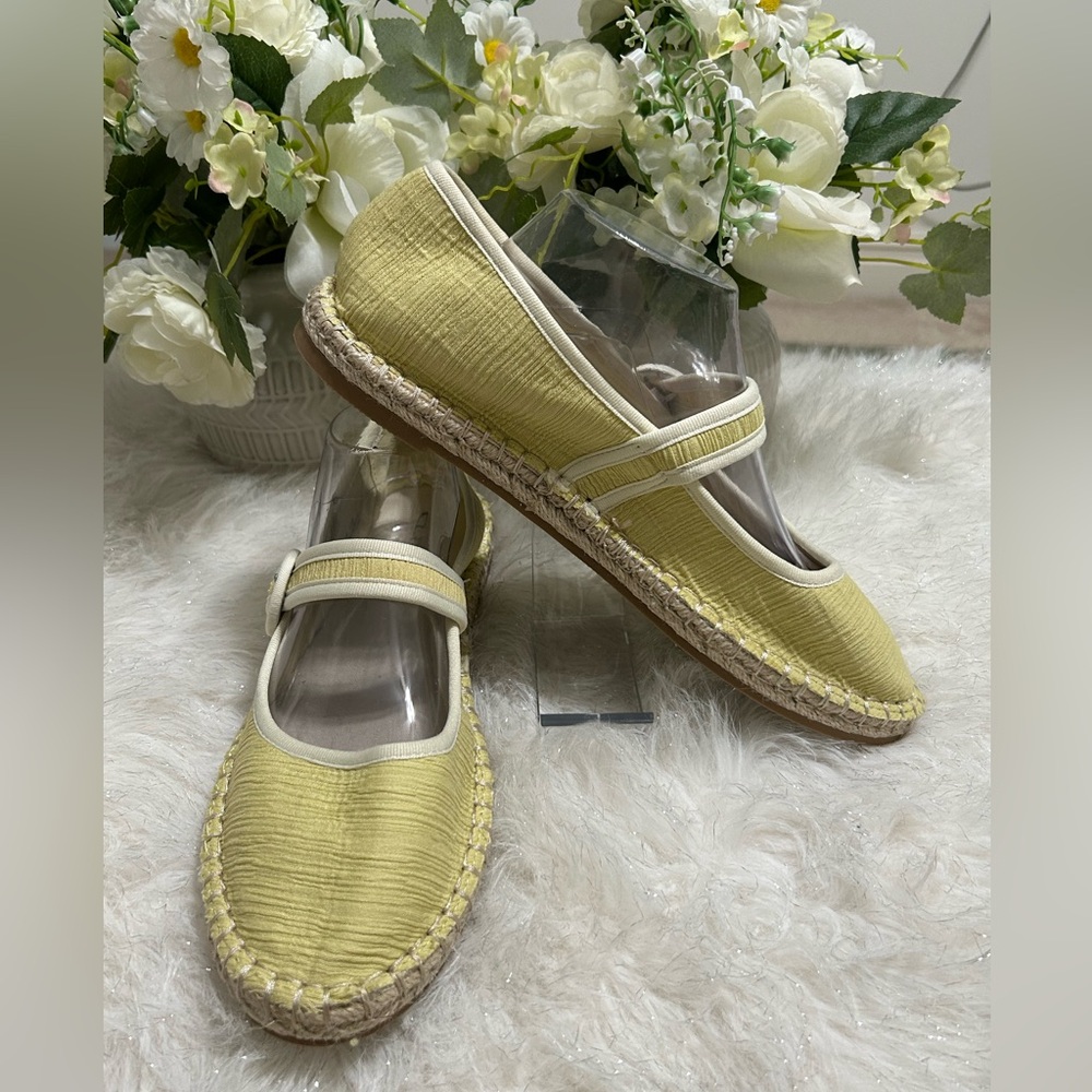 NEW Women’s Canvas Mary Jane Espadrille Flats - Yellow, Size 11W